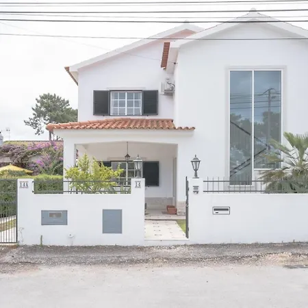 Nini'S Beach House - Aroeira, Charneca Da Caparica Aroeira  Exterior photo