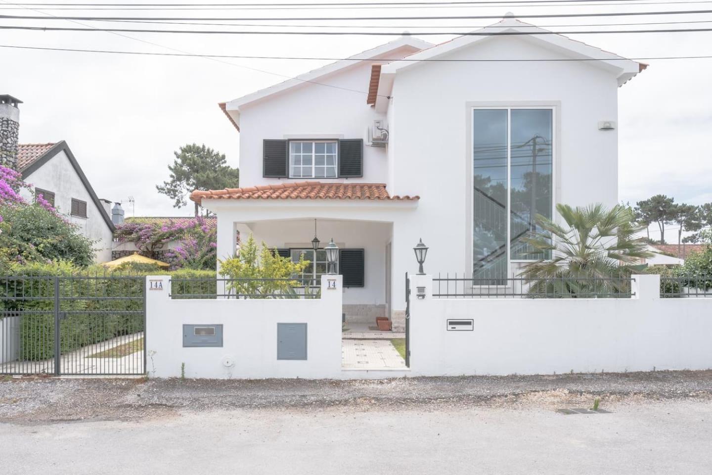 Nini's House - Aroeira, Charneca Da Caparica Aroeira (Setubal)