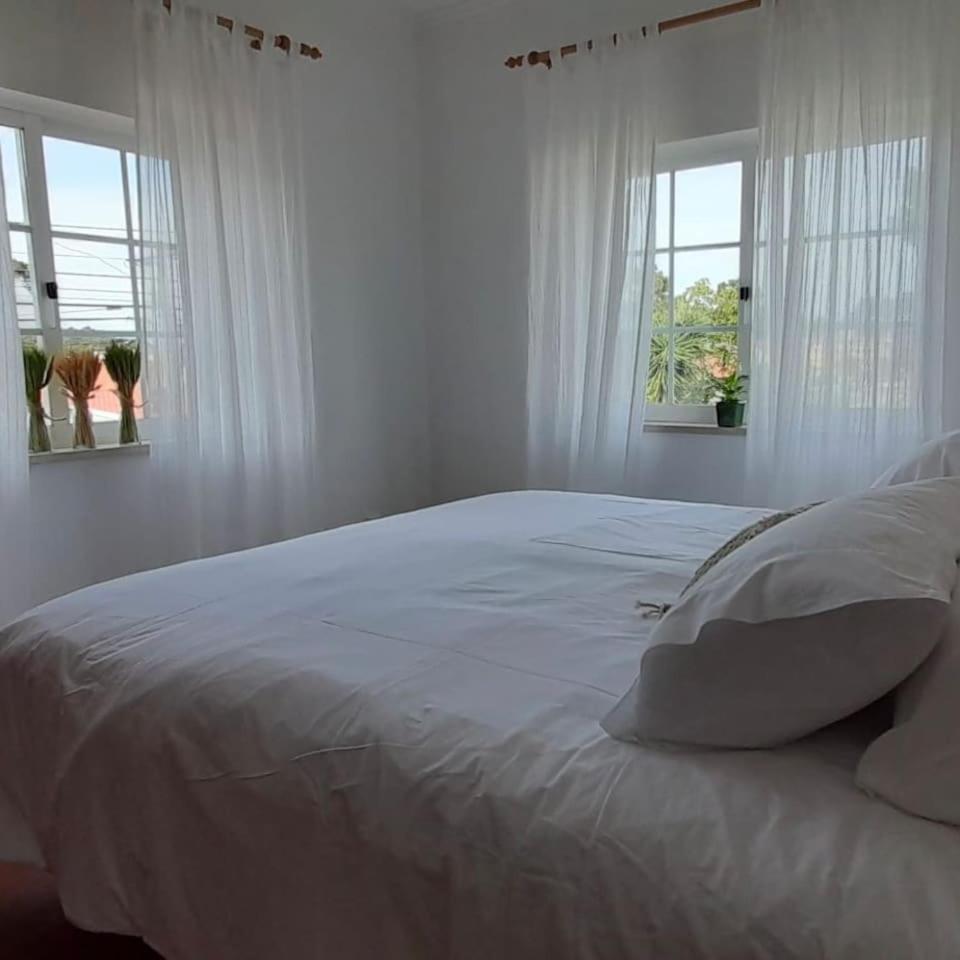 Nini's House - Aroeira, Charneca Da Caparica Holiday home Aroeira (Setubal)