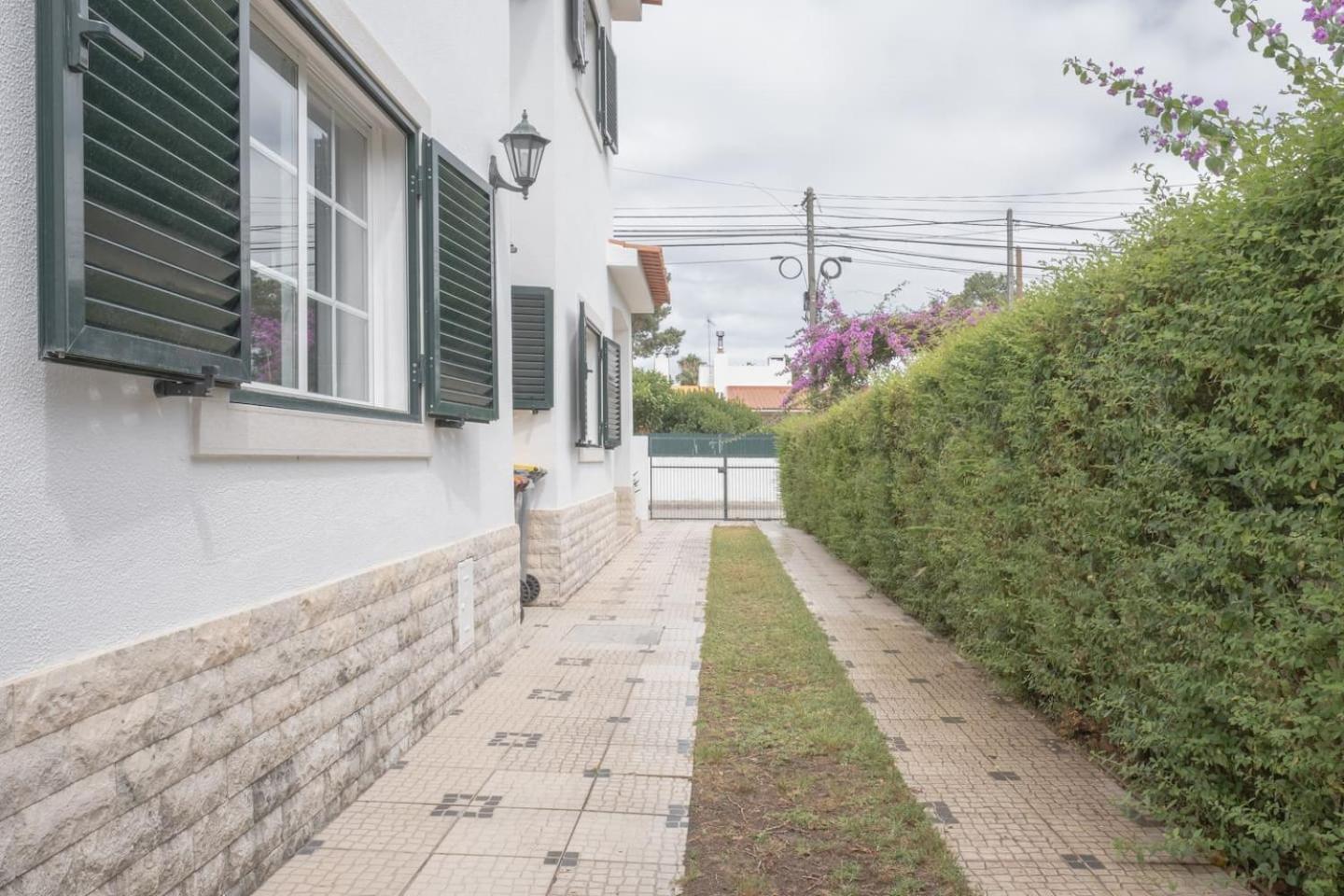 Holiday home Nini's House - Aroeira, Charneca Da Caparica *